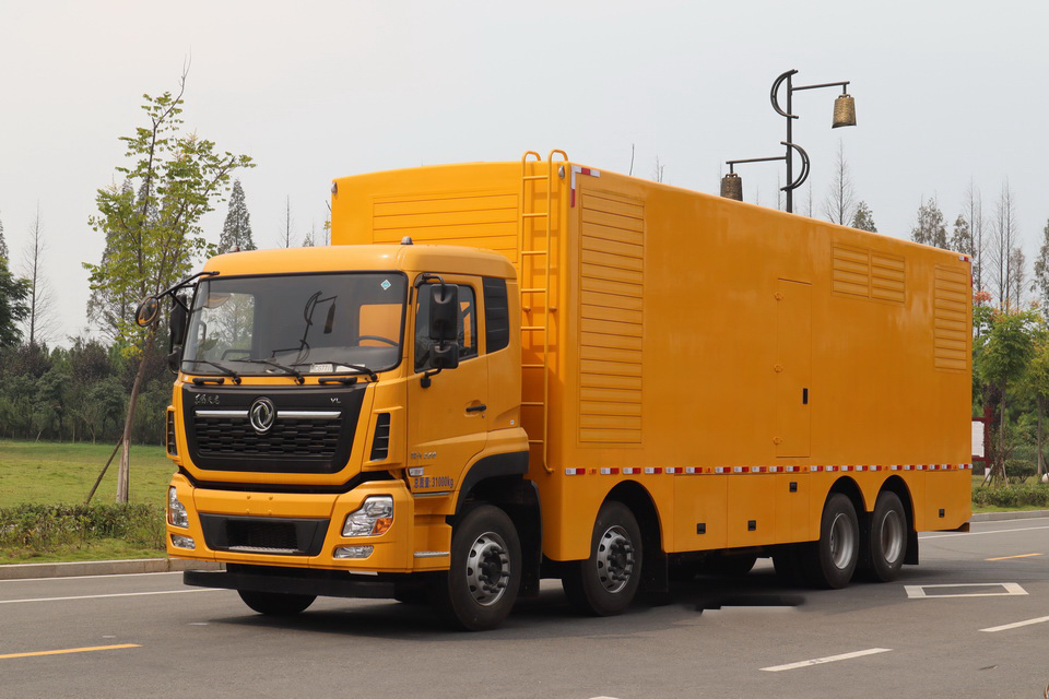 國六東風天龍前四后八電源車2.JPG